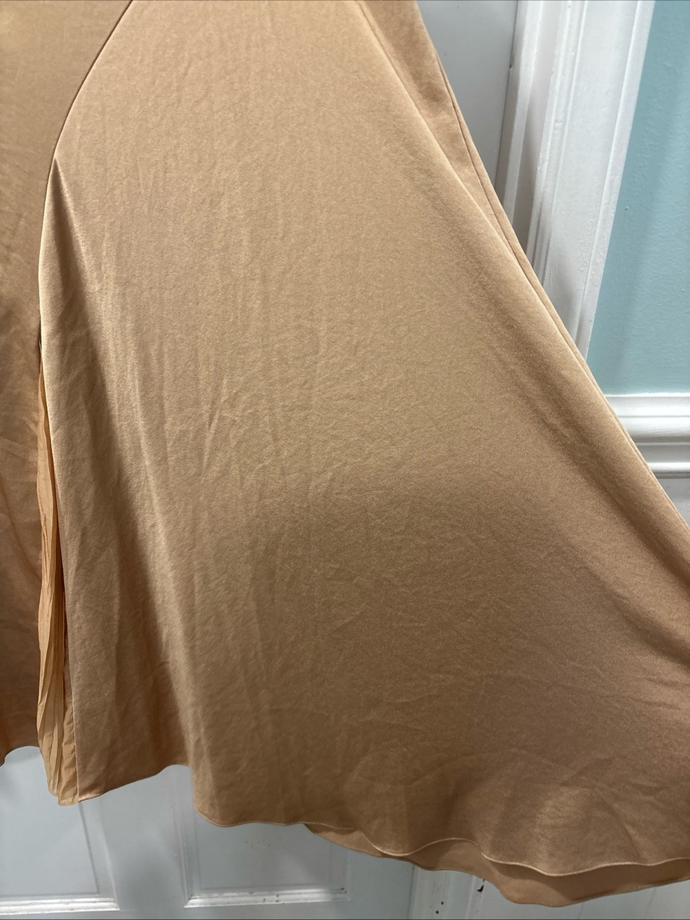 Vince Women’s Mixed Media Panel Asymmetrical Skirt Size 14 Gold Satin NWOT - Picture 6 of 11